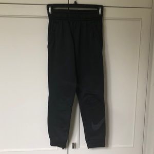 Boys Black Nike Joggers - Size S/8